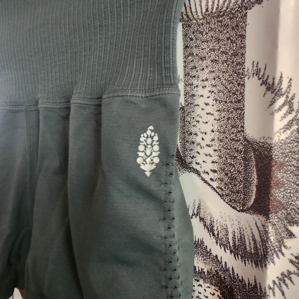 Free people movement shorts in alpine trails - Picture 3 of 9